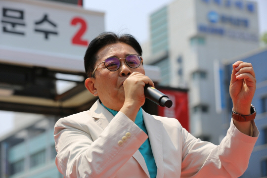 [뼱 D-2] " " ,  蹮  